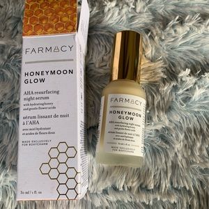 Farmacy honeymoon glow aha serum
